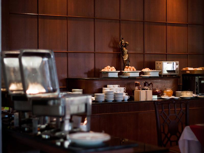 Laithong Hotel Убонратчатхані Екстер'єр фото
